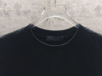 Dark crewneck short-sleeve T-shirt collar and neckline trim