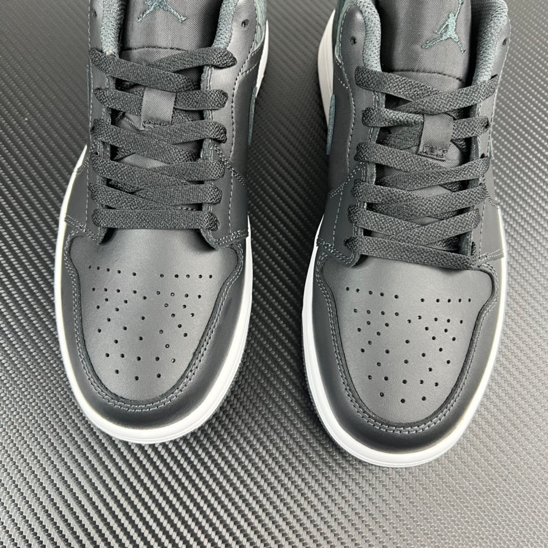 Air Jordan 1 Low sneakers, front laces and perforated toe in grey with teal accents