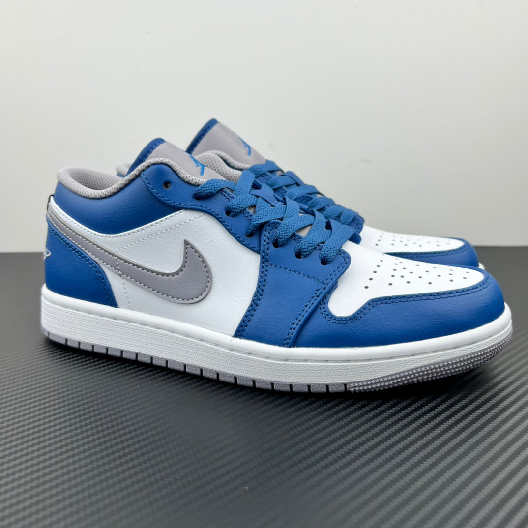 Air Jordan 1 Low sneakers in white and blue with gray Swoosh and blue laces
