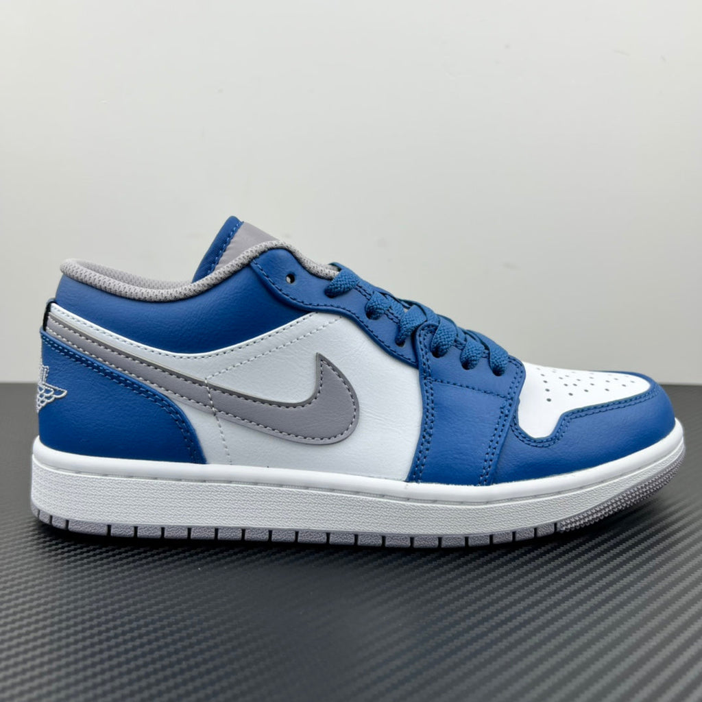 Air Jordan 1 Low sneakers, white and blue leather upper with gray Swoosh and lace eyelets