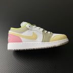 Low-top sneaker in white, pink and olive with neon green laces