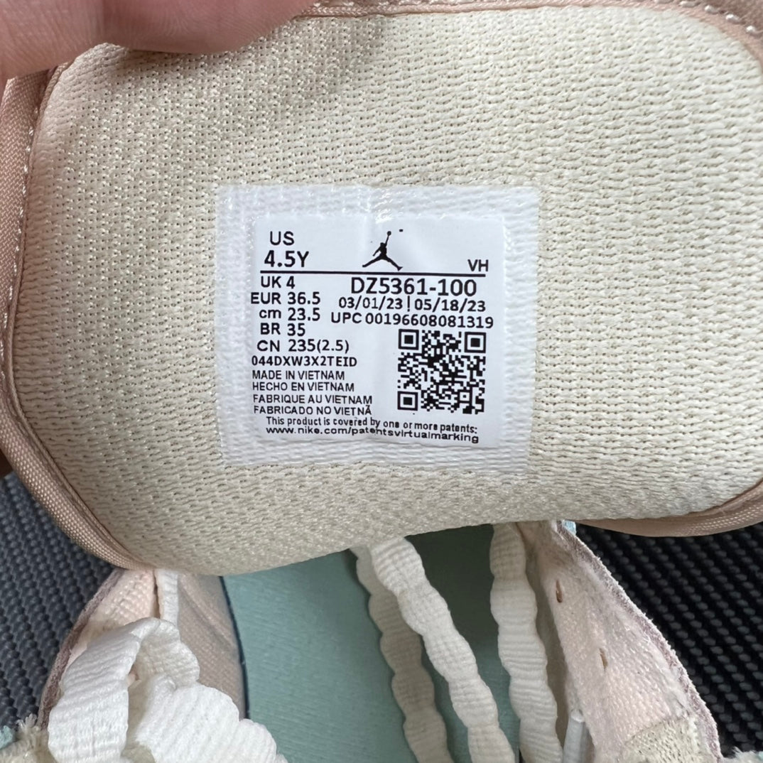 Air Jordan 1 Mid sneaker inner size label on fabric lining
