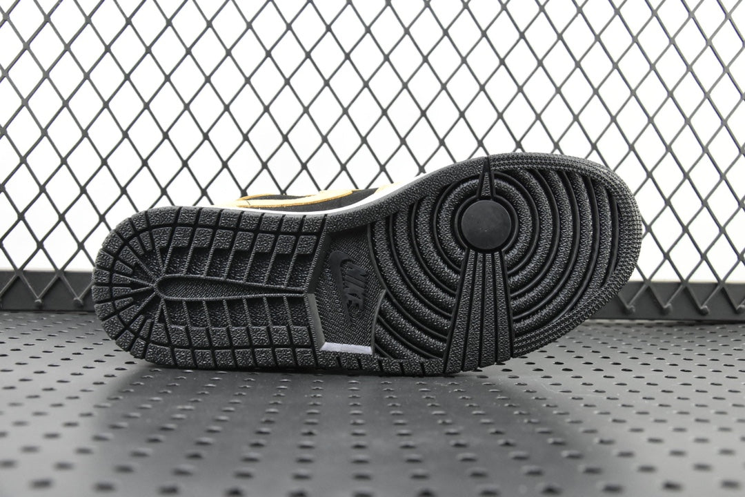 Air Jordan 1 Mid shoe outsole, black tread with white midsole