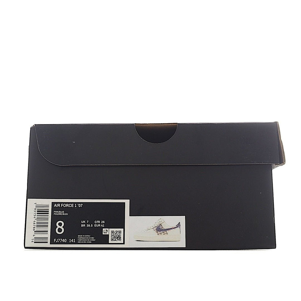 Shoe box, black with barcode label and size 8 Air Force 1