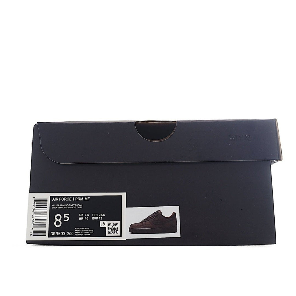 Air Force 1 product box with size label and small shoe image on front.