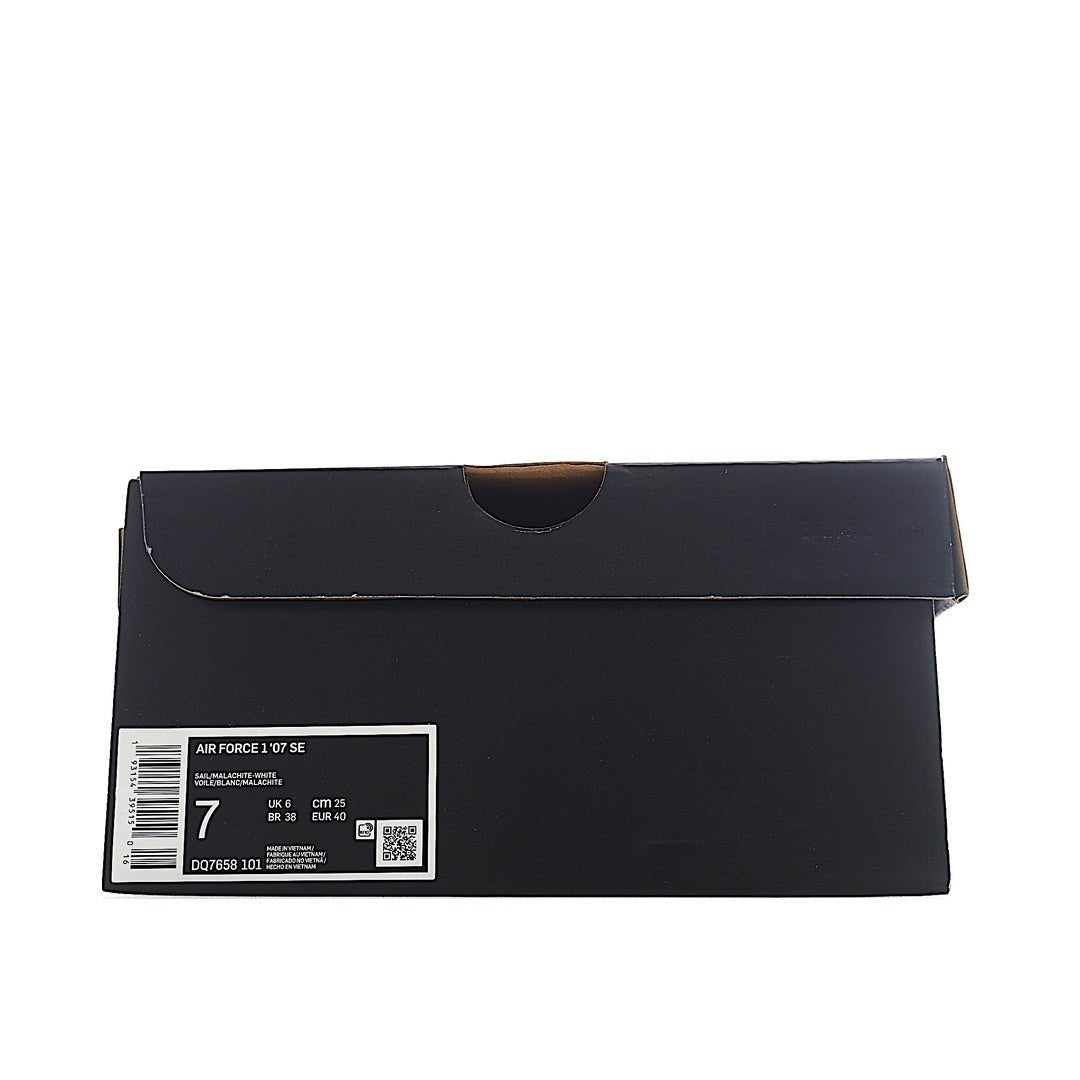 Black shoebox with size label and barcode