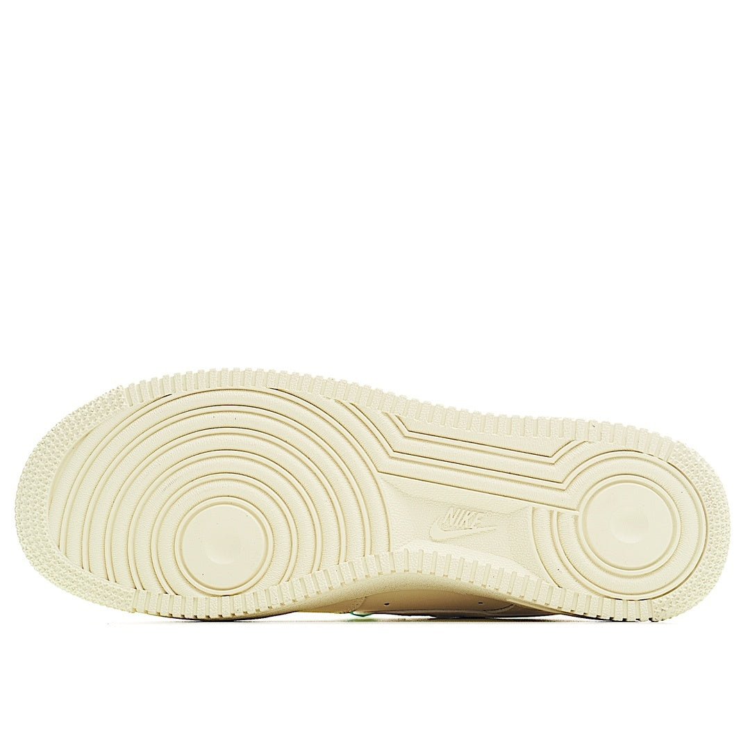Cream rubber outsole with traction grooves for a low-top sneaker