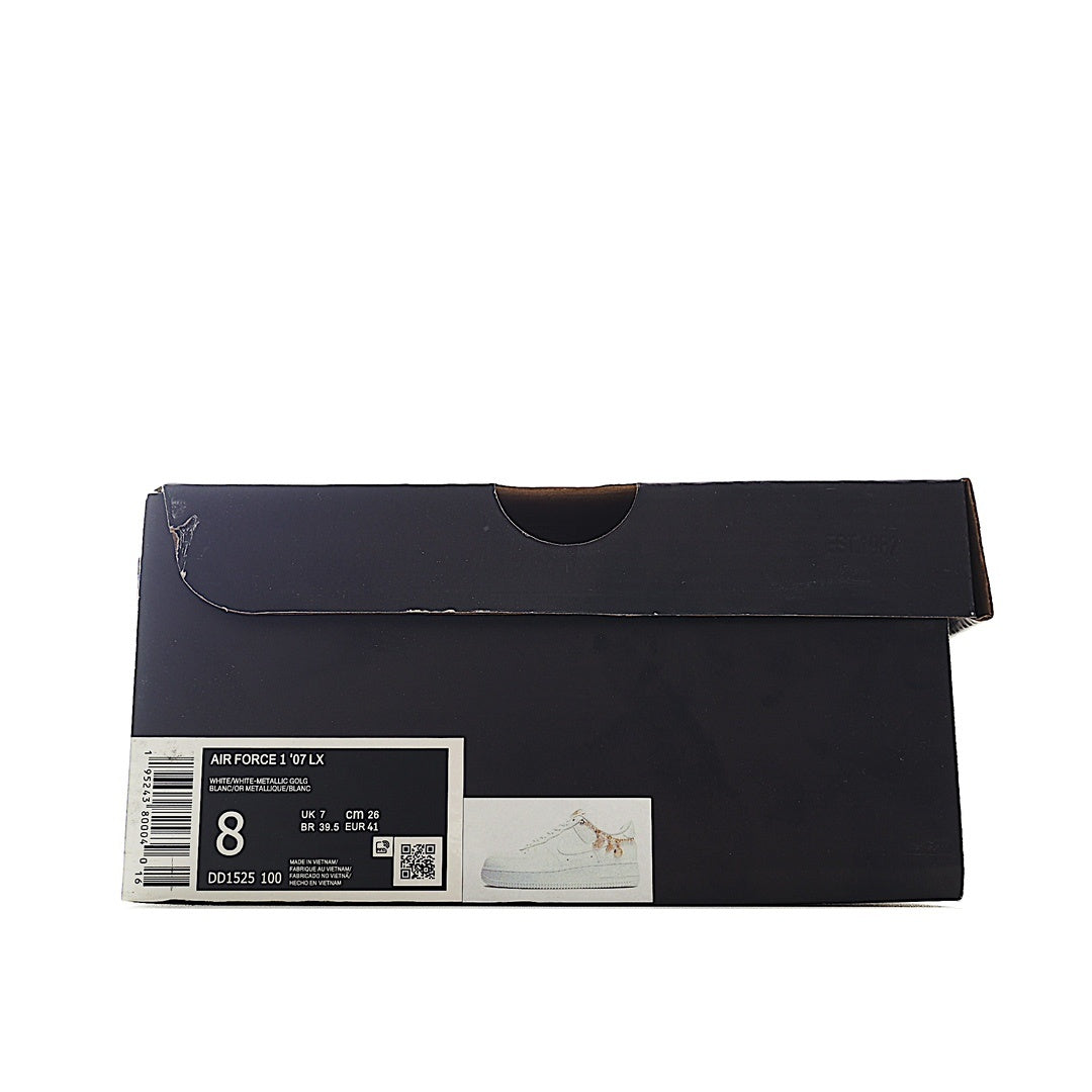 Shoebox with shipping label and size tag