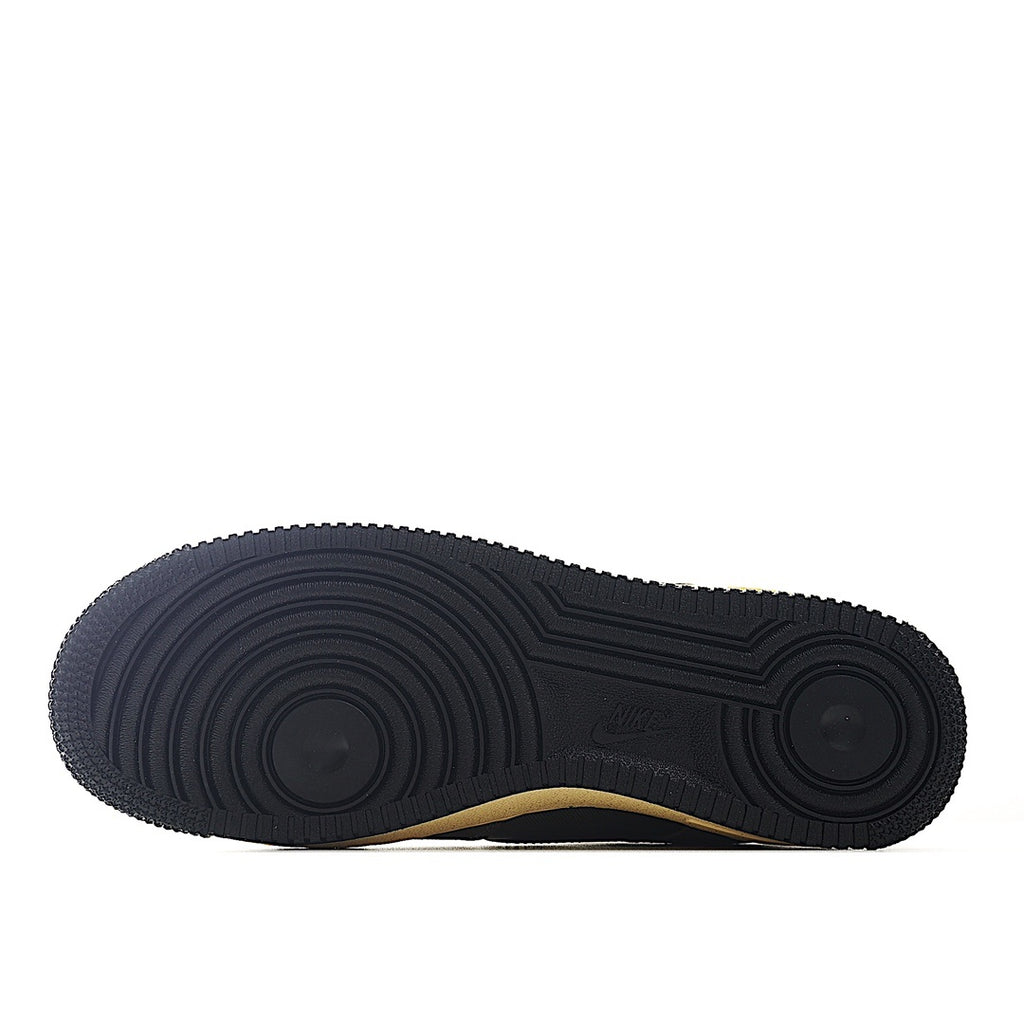 Black rubber outsole with circular traction patterns, Nike Air Force 1