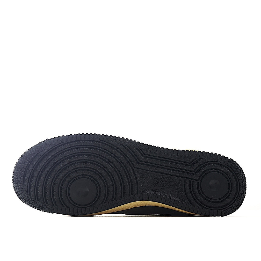 Black rubber outsole with circular traction patterns, Nike Air Force 1