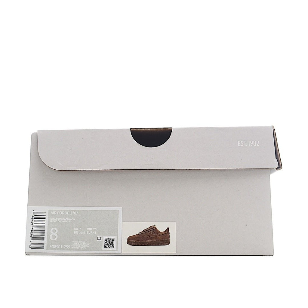 Shoe box with label showing brown low-top sneaker